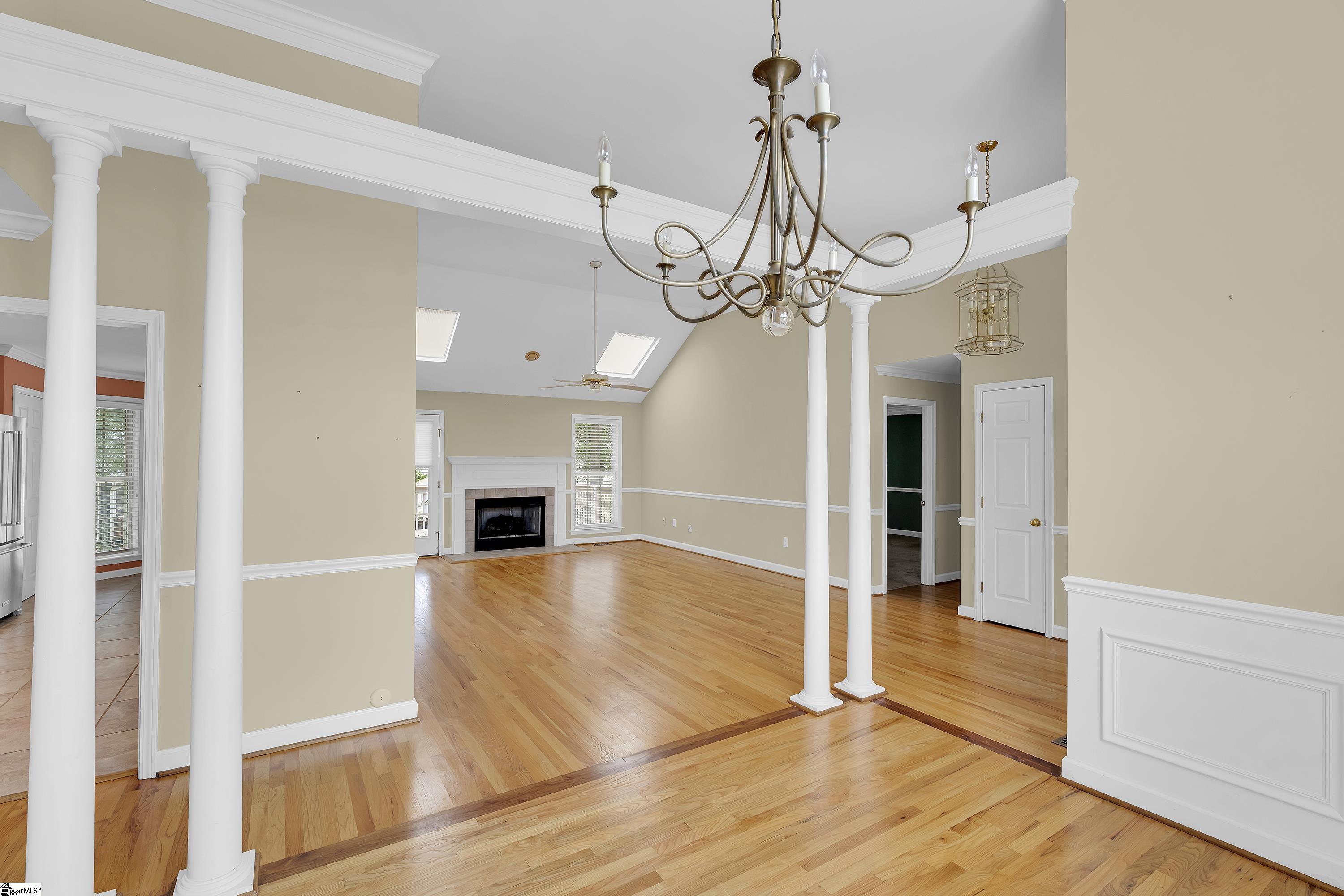 Property Photo: 210 Kinard Way SC 29681