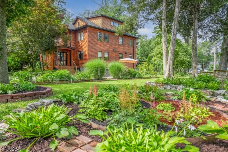 Property Photo:  25 Division Ave  NJ 07901 