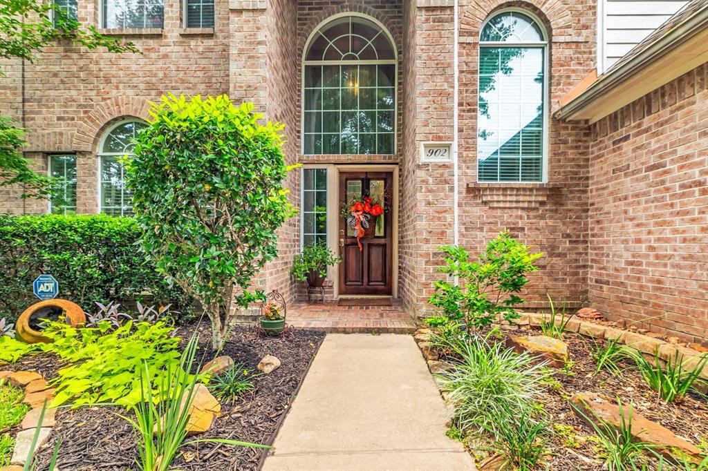 Property Photo:  902 Arbor Pine  TX 77375 