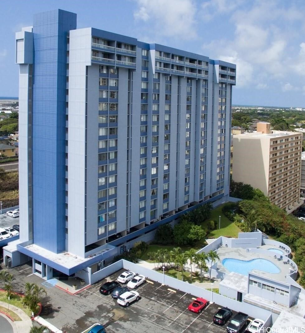 Property Photo:  3045 Ala Napuaa Place 1712  HI 96818 