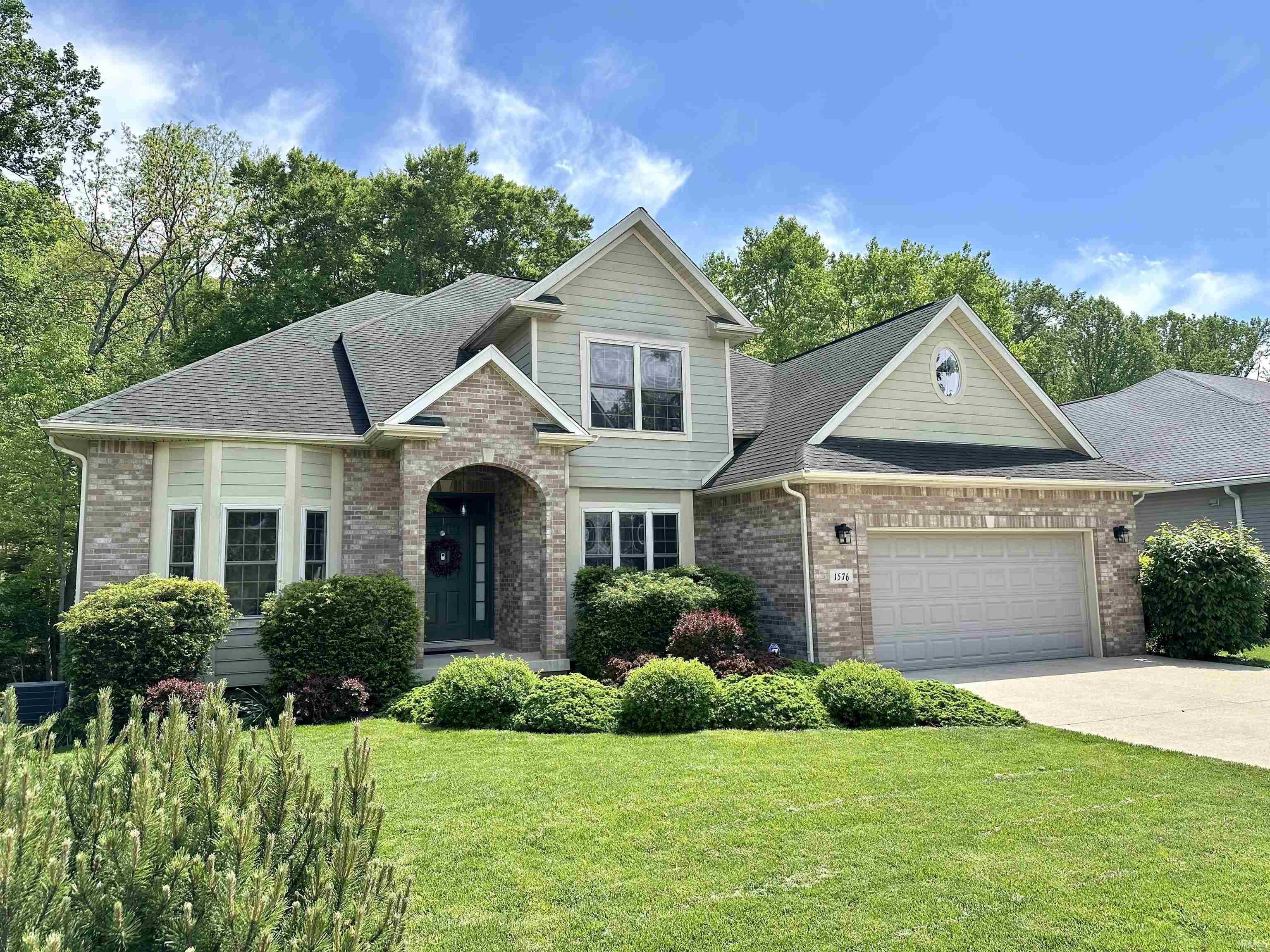 Property Photo:  1576 S Andrew Circle  IN 47401 