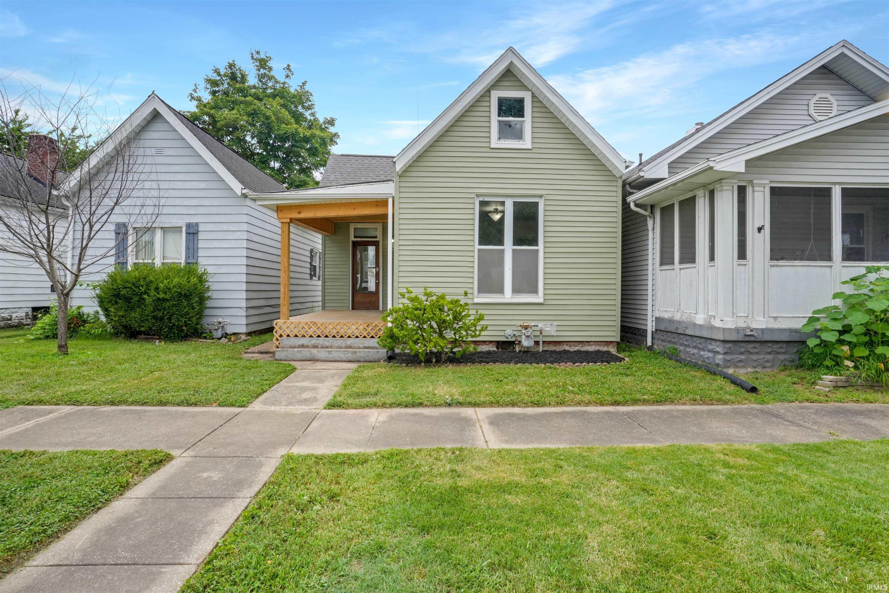 Property Photo:  720 N Bell Avenue  IN 47712 