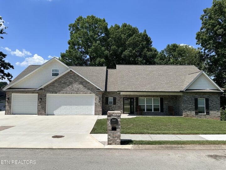 2310 Argonne Drive  Maryville TN 37804 photo