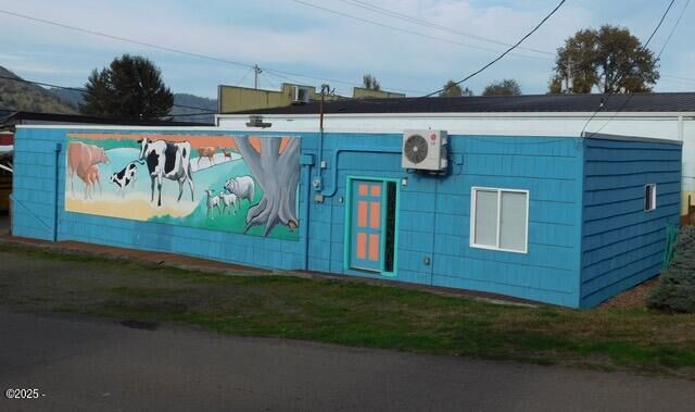 Property Photo: 34395 Highway 101 OR 97112