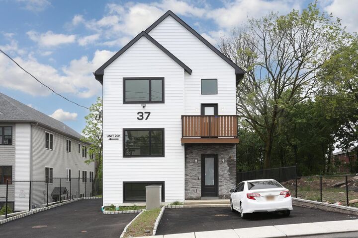 37 Ewing Avenue 201  Spring Valley NY 10977 photo