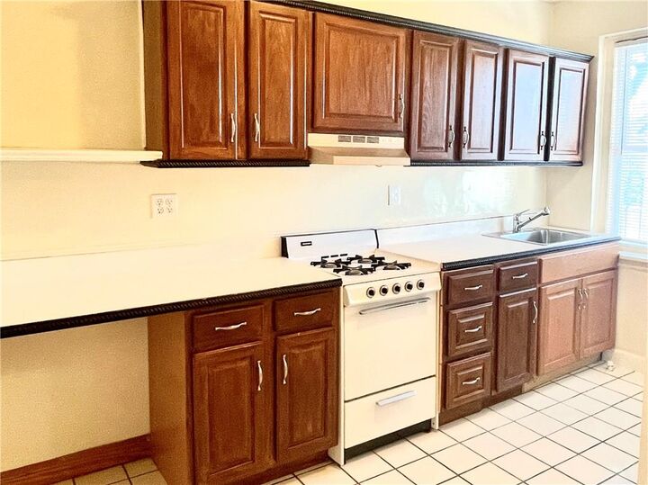 Property Photo: 88 Lincoln Avenue 2G NY 10803