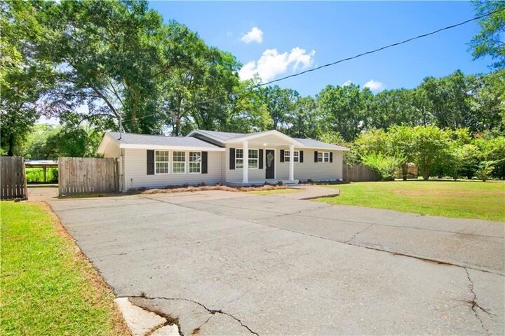 Property Photo: 10530 Mildred Avenue AL 36541