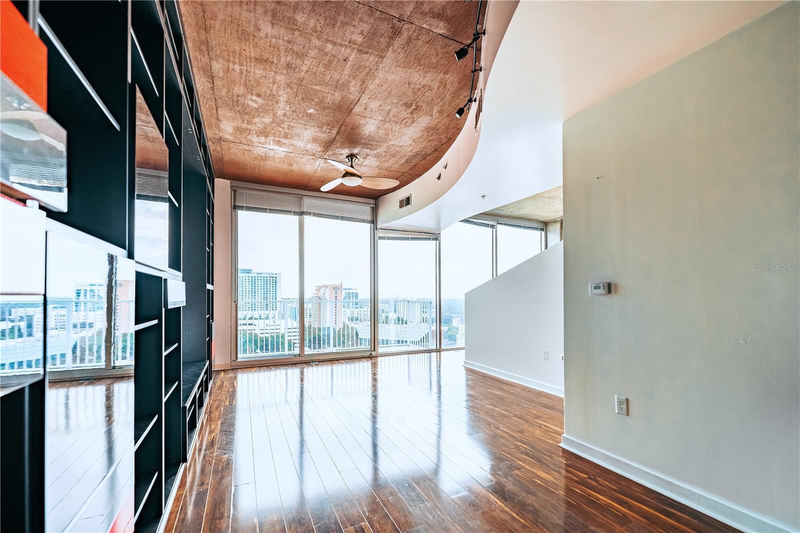 Property Photo: 155 S Court Avenue 1113 FL 32801