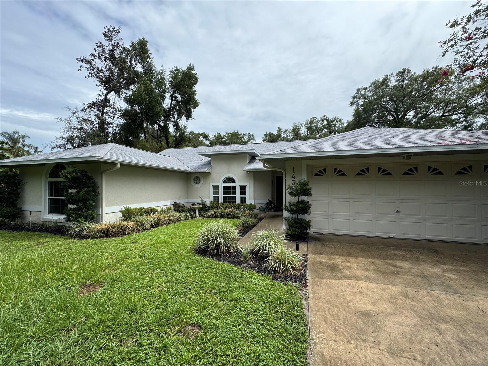 Property Photo: 143 Debary Drive FL 32713
