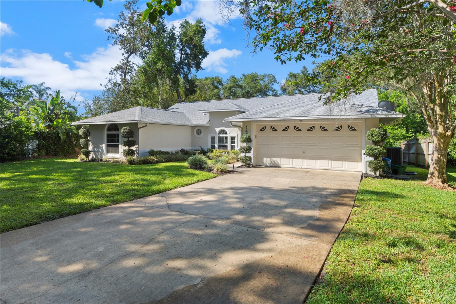 Property Photo: 143 Debary Drive FL 32713