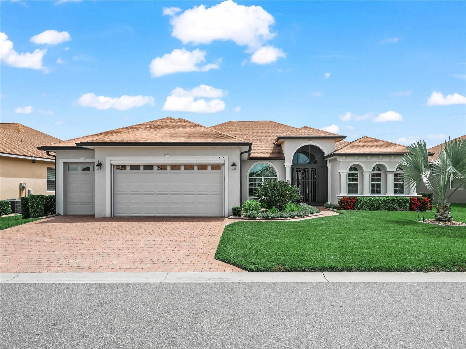 Property Photo: 6112 Pebble Beach Boulevard FL 33884