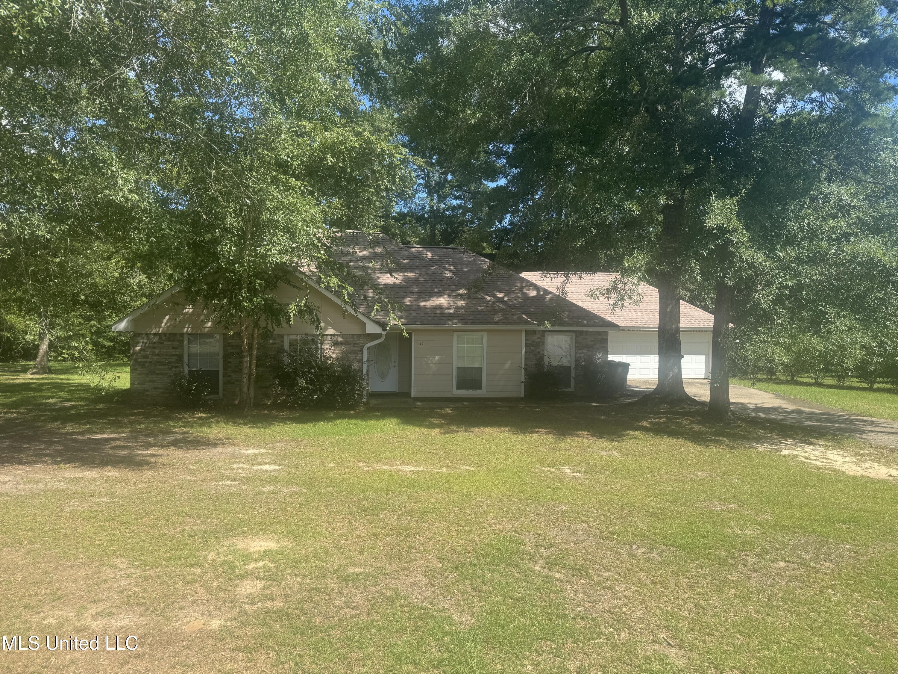 Property Photo:  35 Cedar Wood Drive  MS 39573 