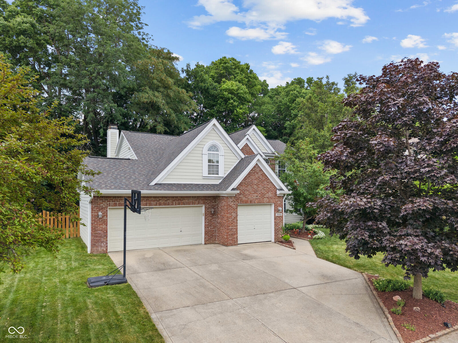 Property Photo: 10860 Pine Bluff Drive IN 46037