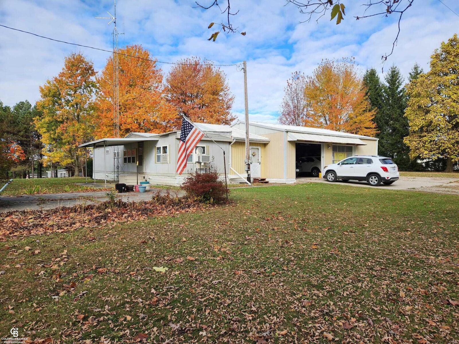 Property Photo:  8009 Arendt Road  MI 48097