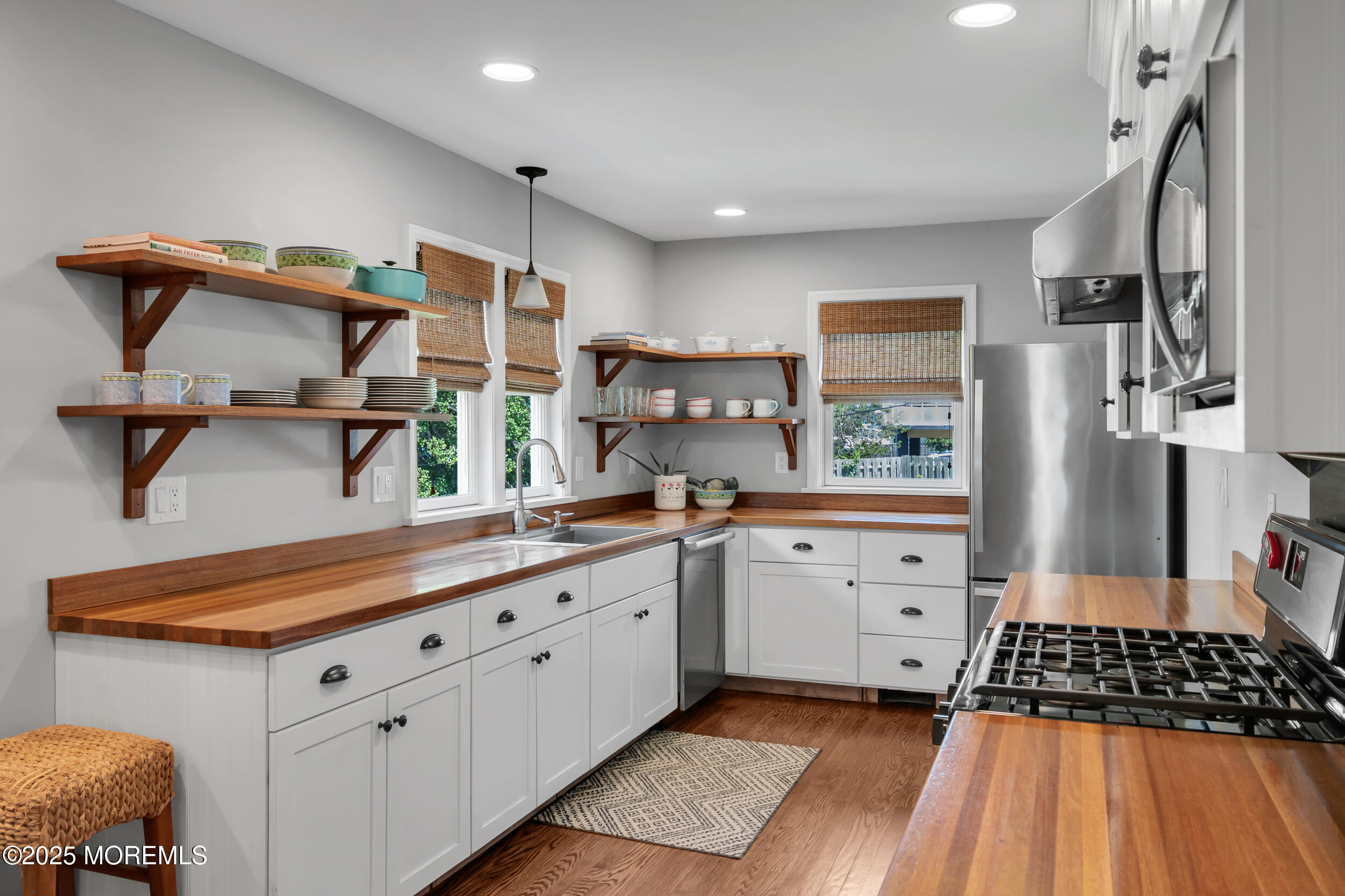 Property Photo:  204 Curtis Avenue  NJ 08742 
