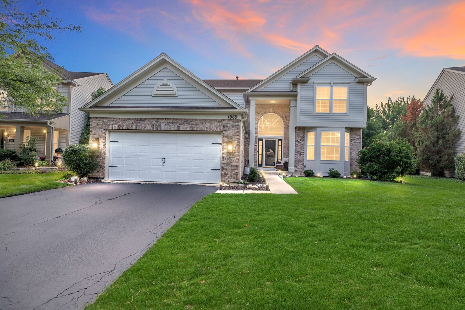 Property Photo:  1969 Bayfield Drive  IL 60503 