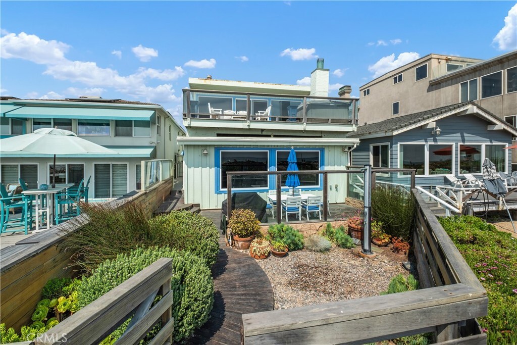 Property Photo: 17045 S Pacific Avenue CA 90742