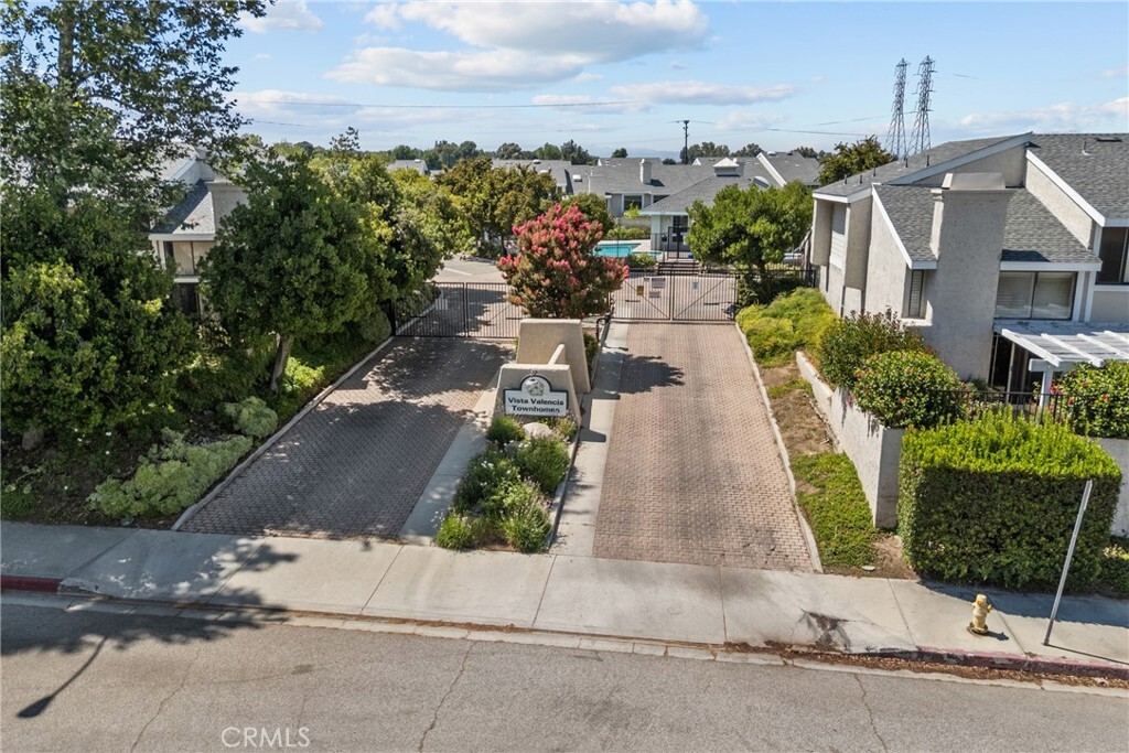 Property Photo: 23121 Yvette Lane CA 91355