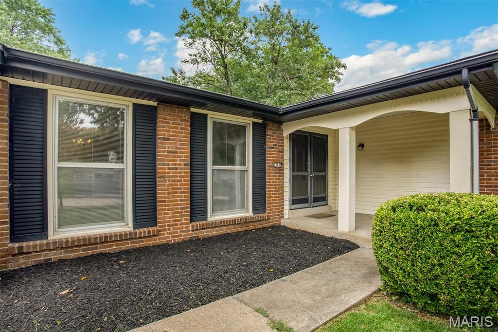 Property Photo:  12033 Tangletree Drive  MO 63146 