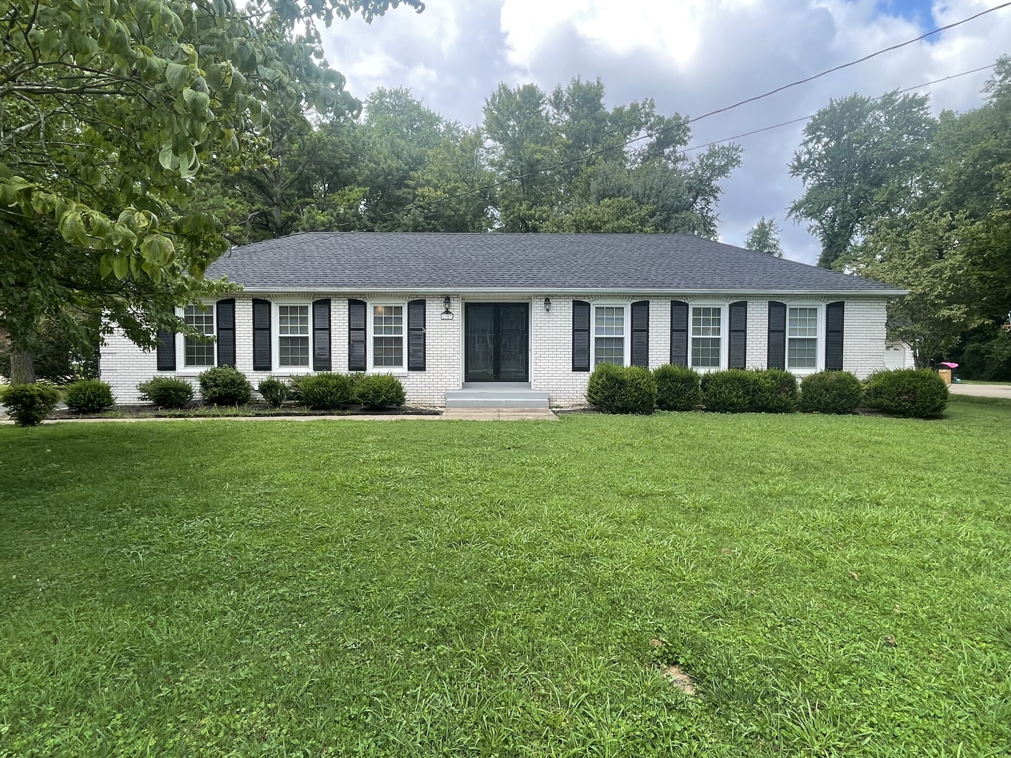 Property Photo: 1907 Ransom Dr TN 37130