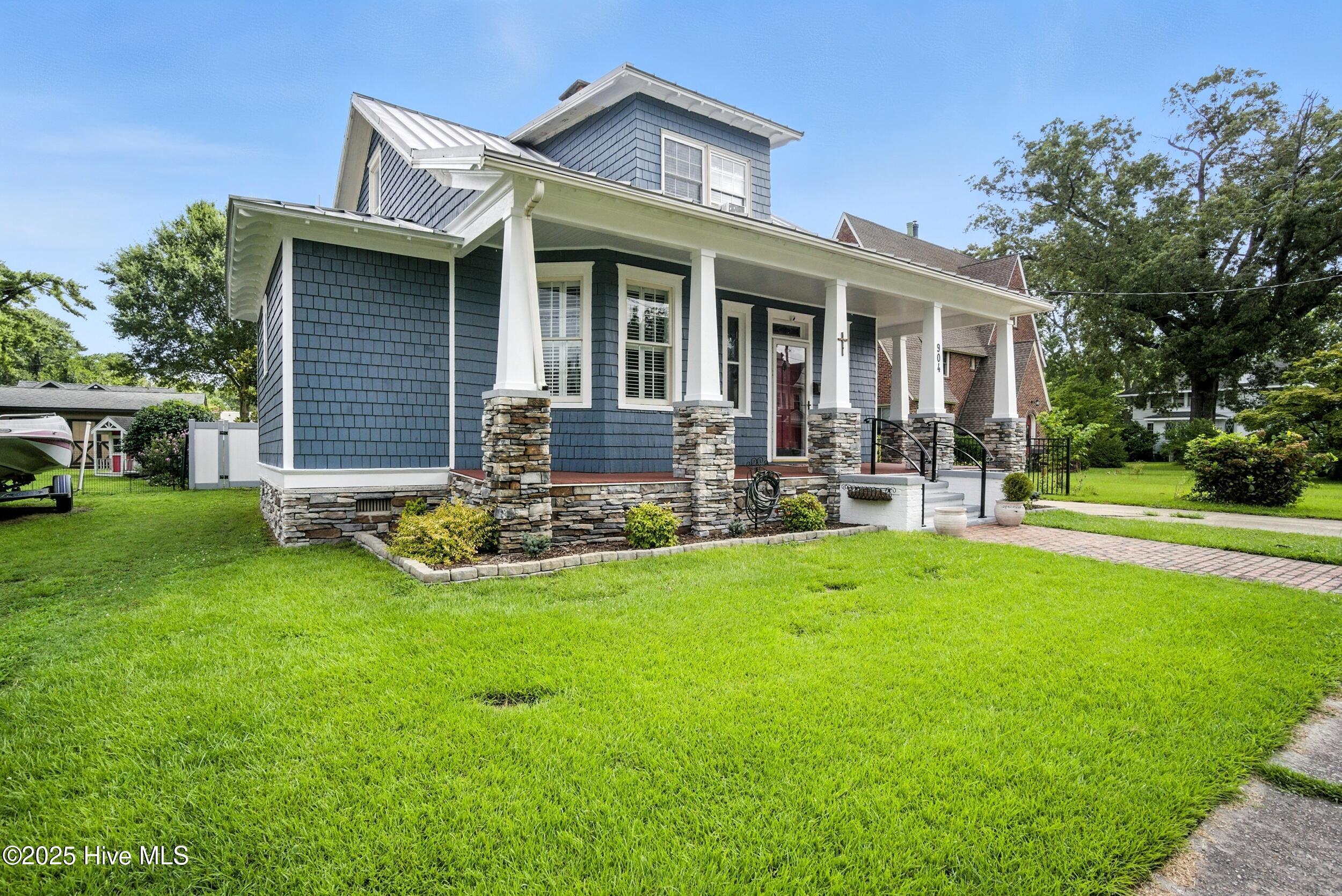 Property Photo: 904 W Church Street NC 27909