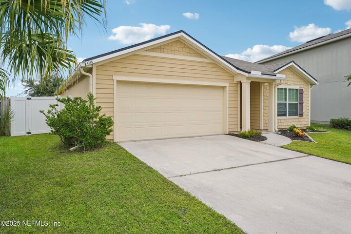 Property Photo: 6769 Langford Street FL 32219