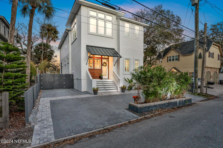 Property Photo: 143 Washington Street FL 32084