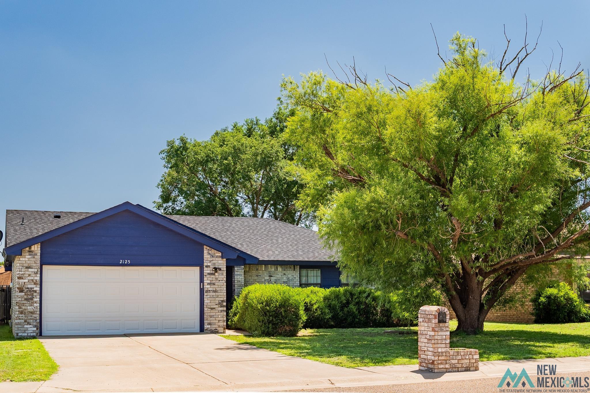 Property Photo:  2125 Country Meadows Drive  NM 88101 