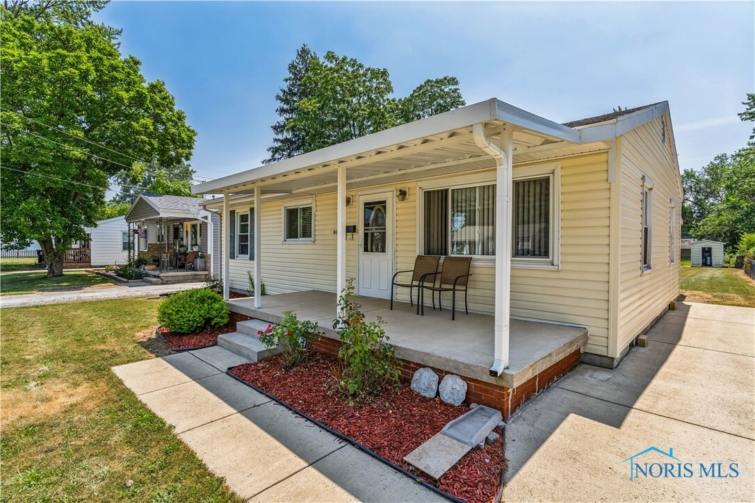 Property Photo: 613 Davis Street OH 45840