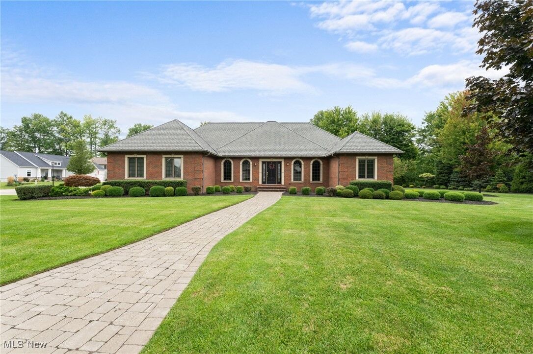 Property Photo:  4453 Darlington Court  OH 44004 