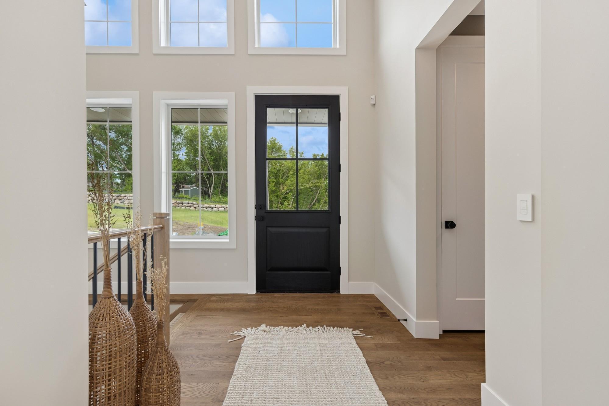 Property Photo:  2682 Lakeview Court  MN 55117 