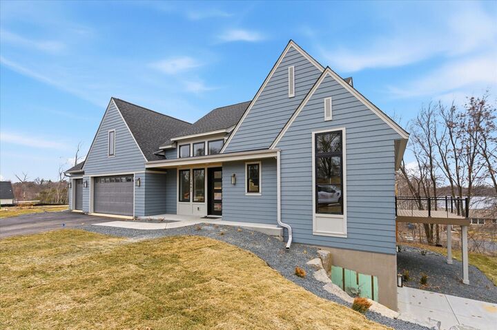 Property Photo: 2682 Lakeview Court MN 55117