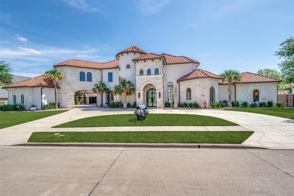 Property Photo: 4910 Monterey Drive TX 75034