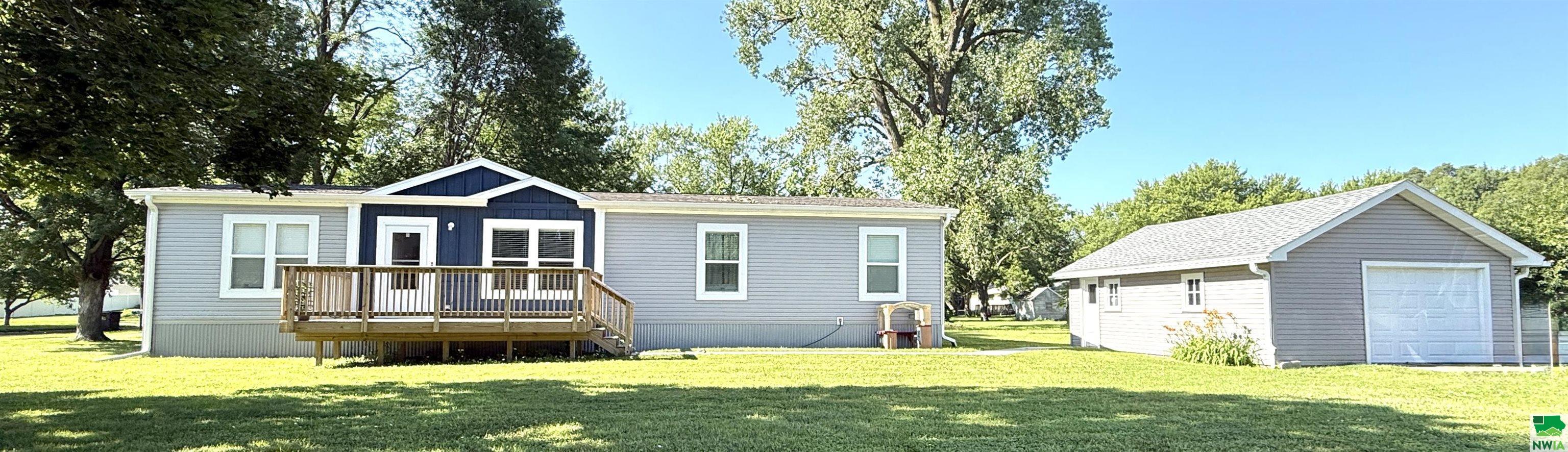 Property Photo: 303 Marble IA 51040