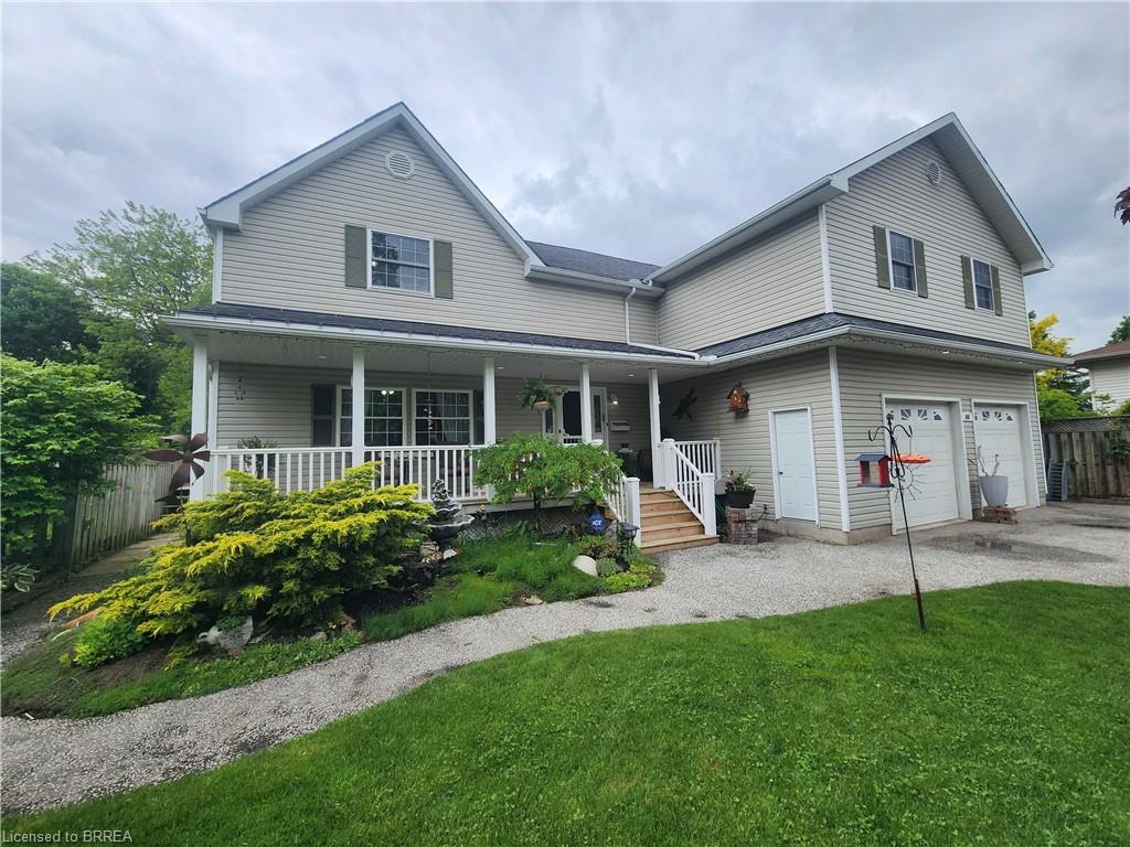 388 McKellar Street  Strathroy ON N7G 2Y5 photo