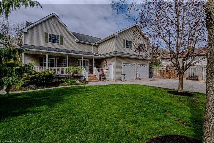 388 McKellar Street  Strathroy ON N7G 2Y5 photo