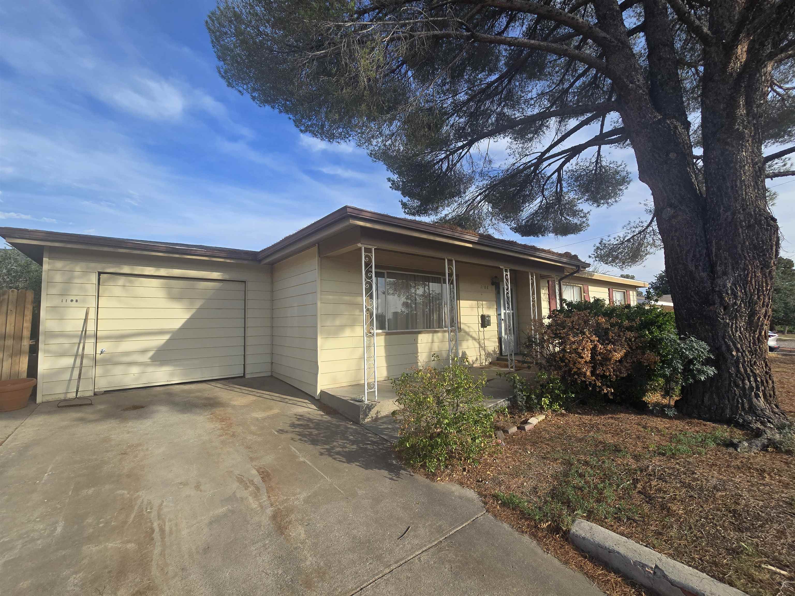 Property Photo:  1108 Juniper Dr  NM 88310 