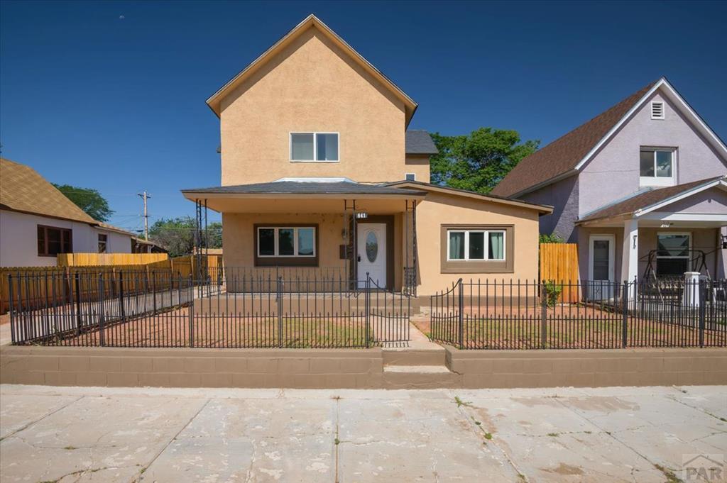 Property Photo:  841 Abriendo Ave  CO 81004 