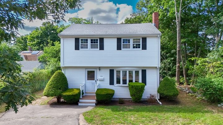 Property Photo:  614 S Franklin  MA 02343 