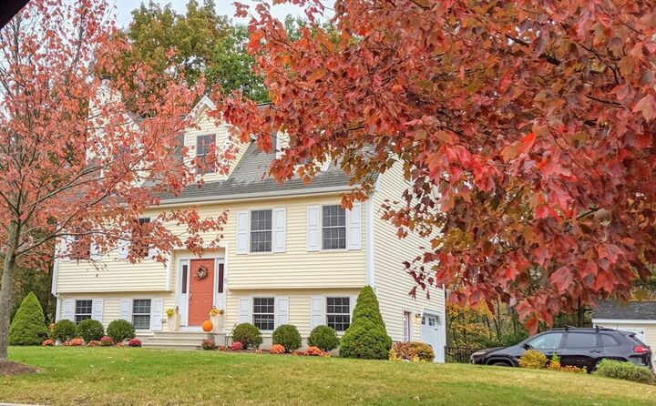 Property Photo:  6 Sequoia Dr  MA 01887 