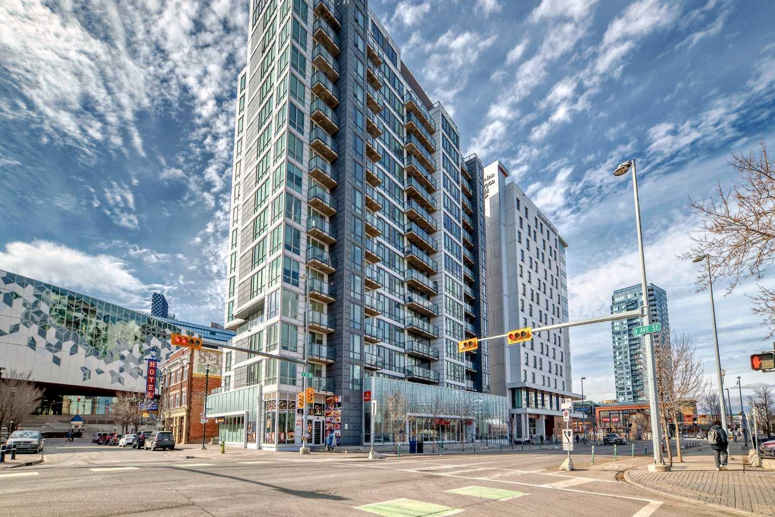 Property Photo: 450 8 Avenue SE 1101 AB T2G 1T2