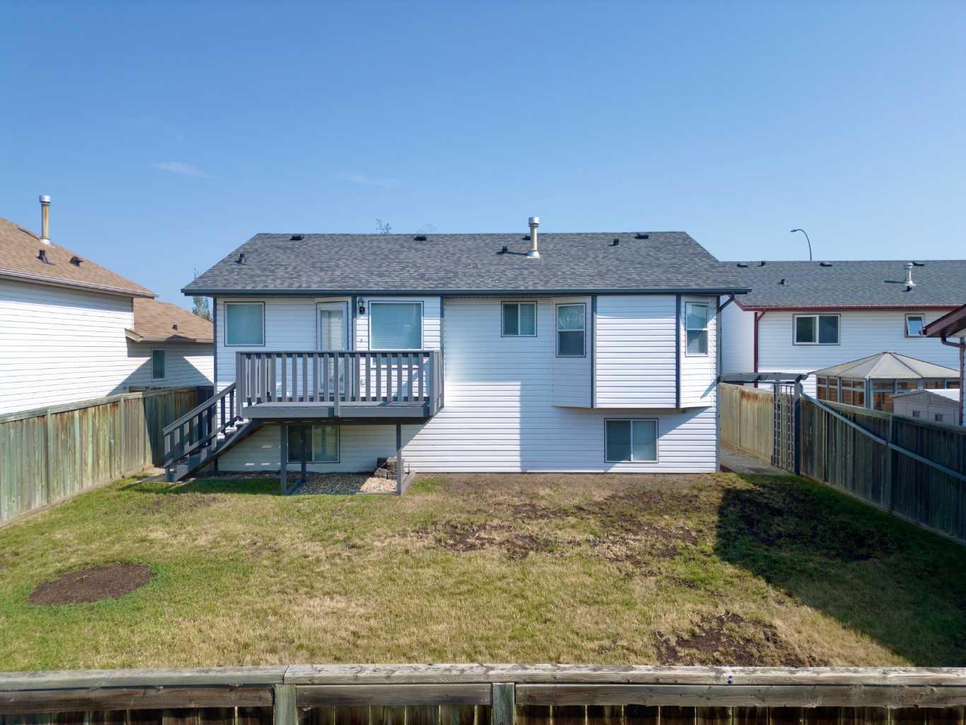 Property Photo:  5617 Park Street  AB T0M 0J0 