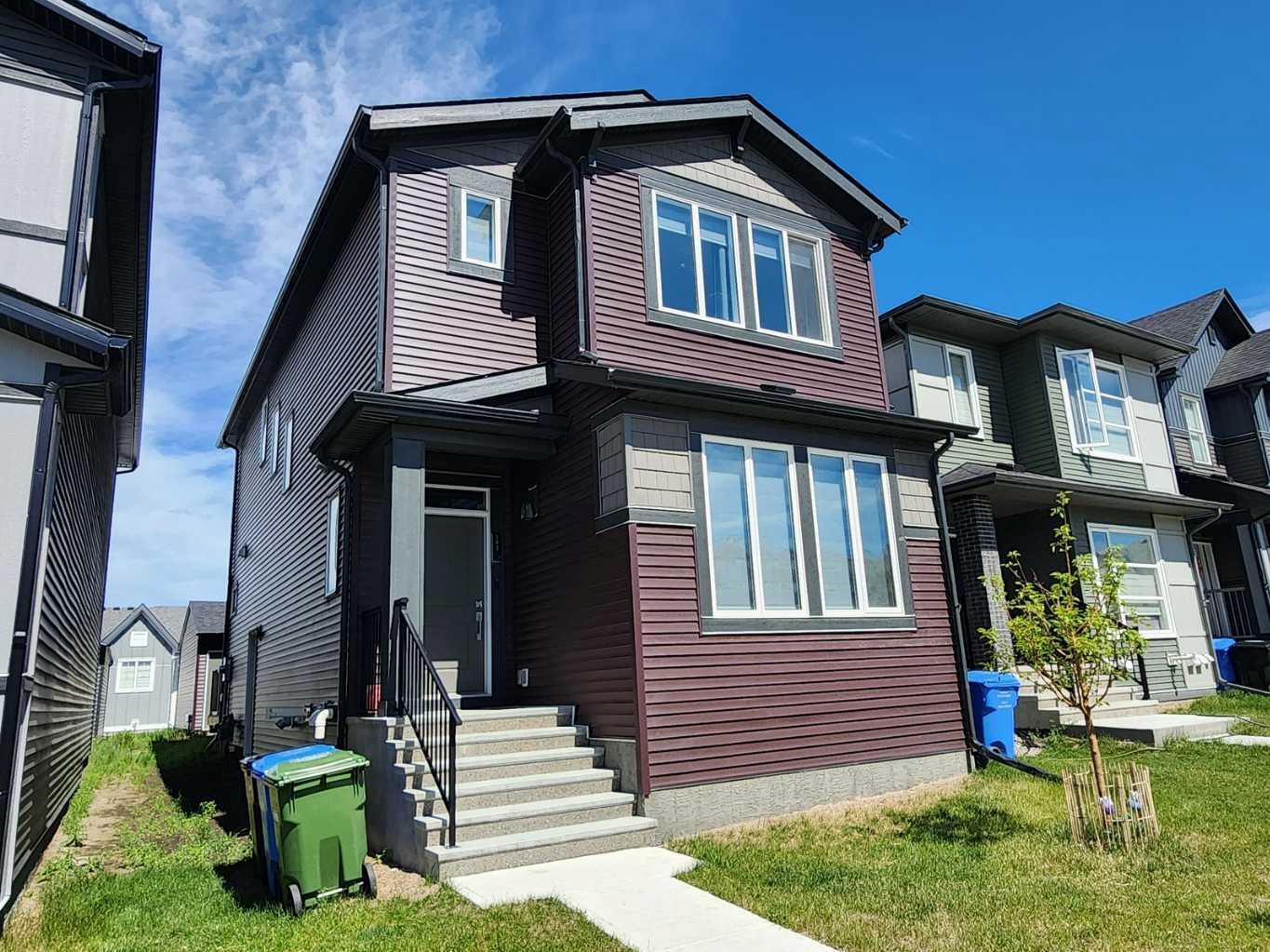 Property Photo: 292 Lucas Boulevard NW AB T3P 1X2