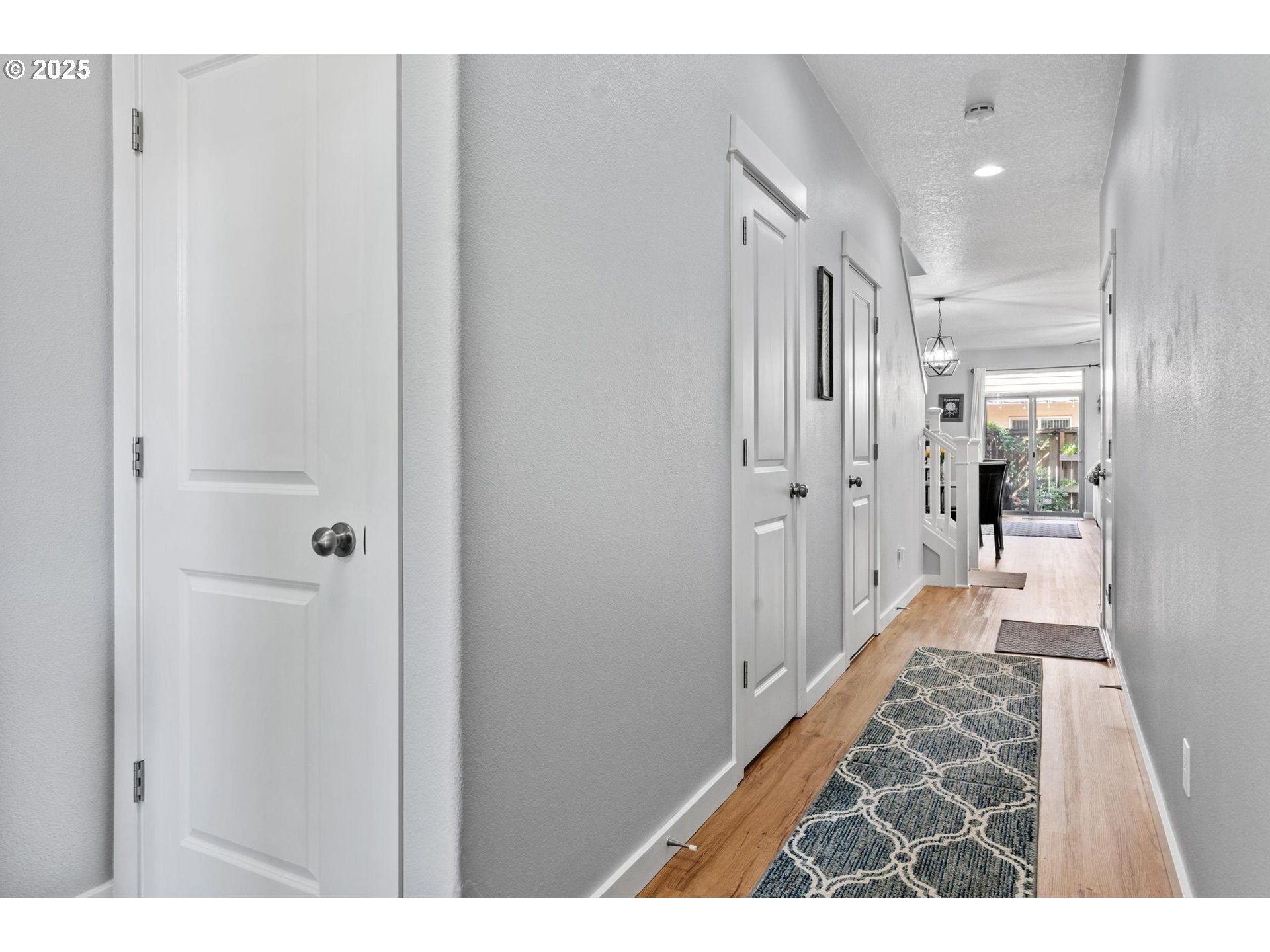 Property Photo: 105 Lawton Rd OR 97045