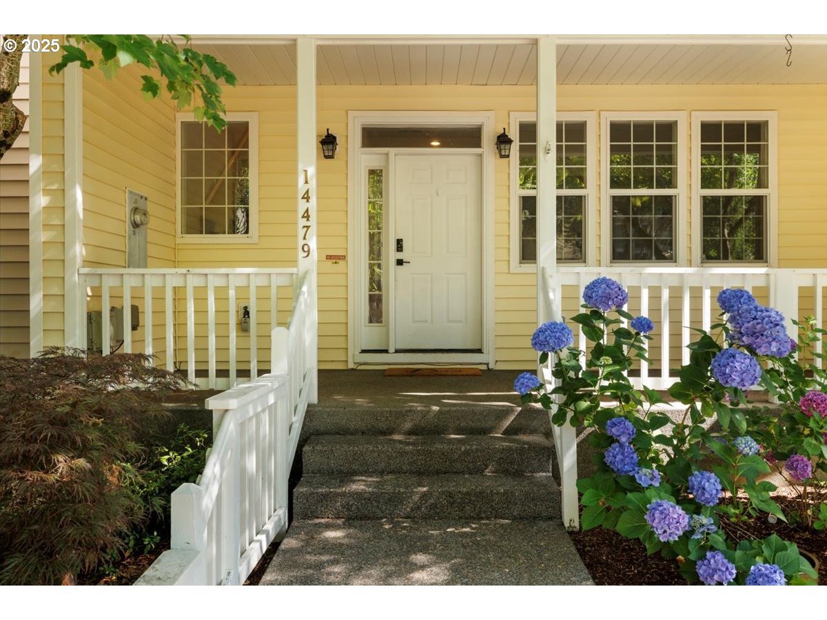 Property Photo: 14479 SE Bridgeton St OR 97015