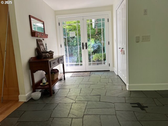 Property Photo:  4500 W Burnside Rd  OR 97210 