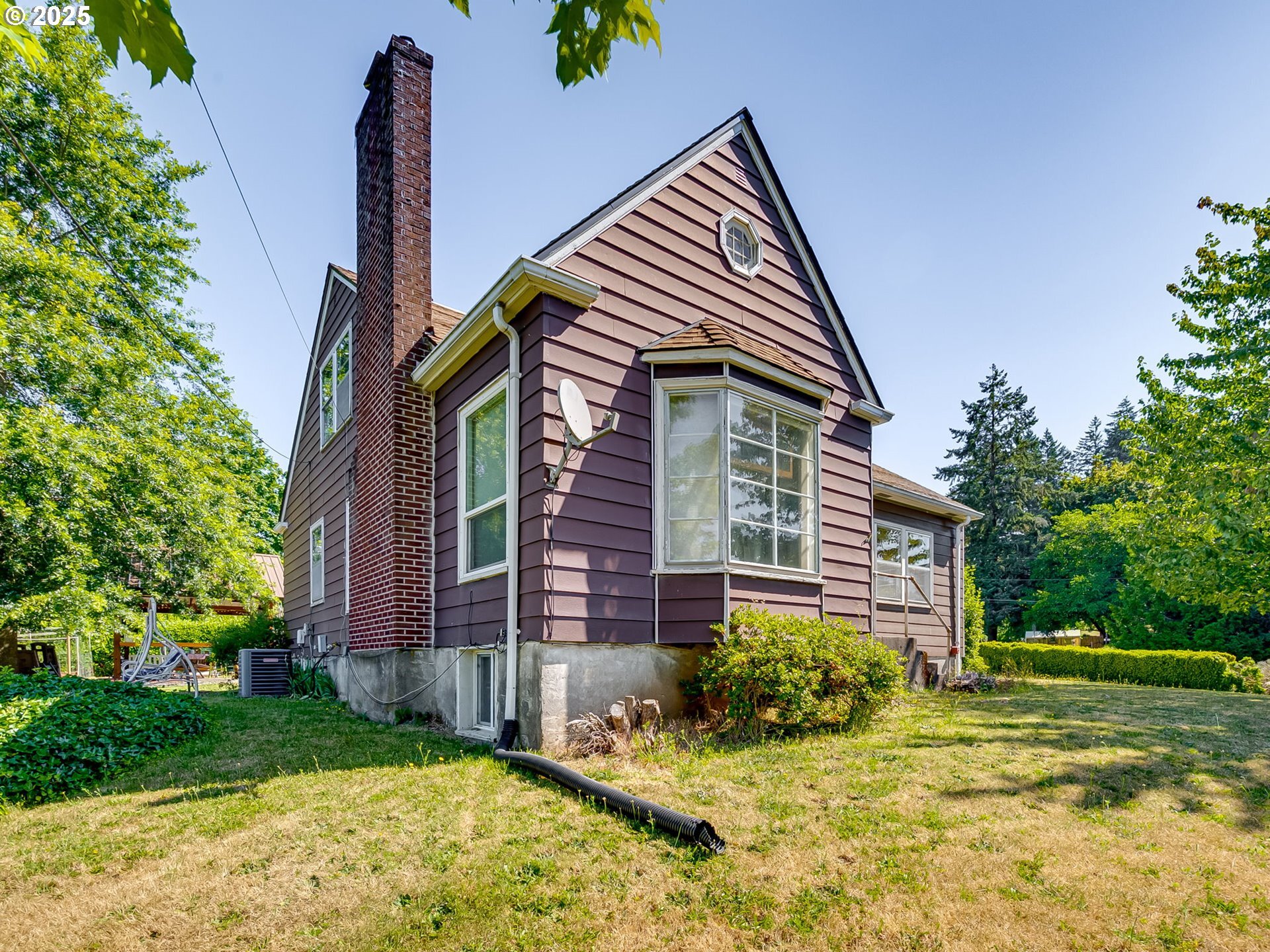 Property Photo: 4325 NE Franklin St WA 98607