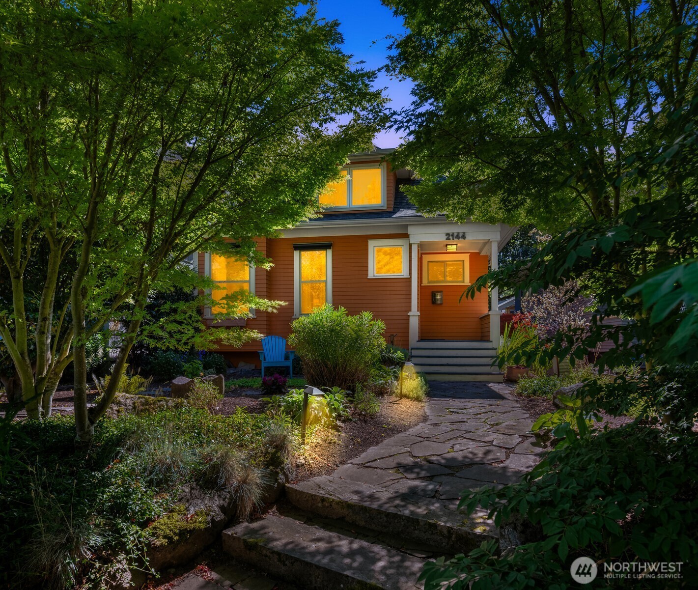 Property Photo: 2144 8th Avenue W WA 98119