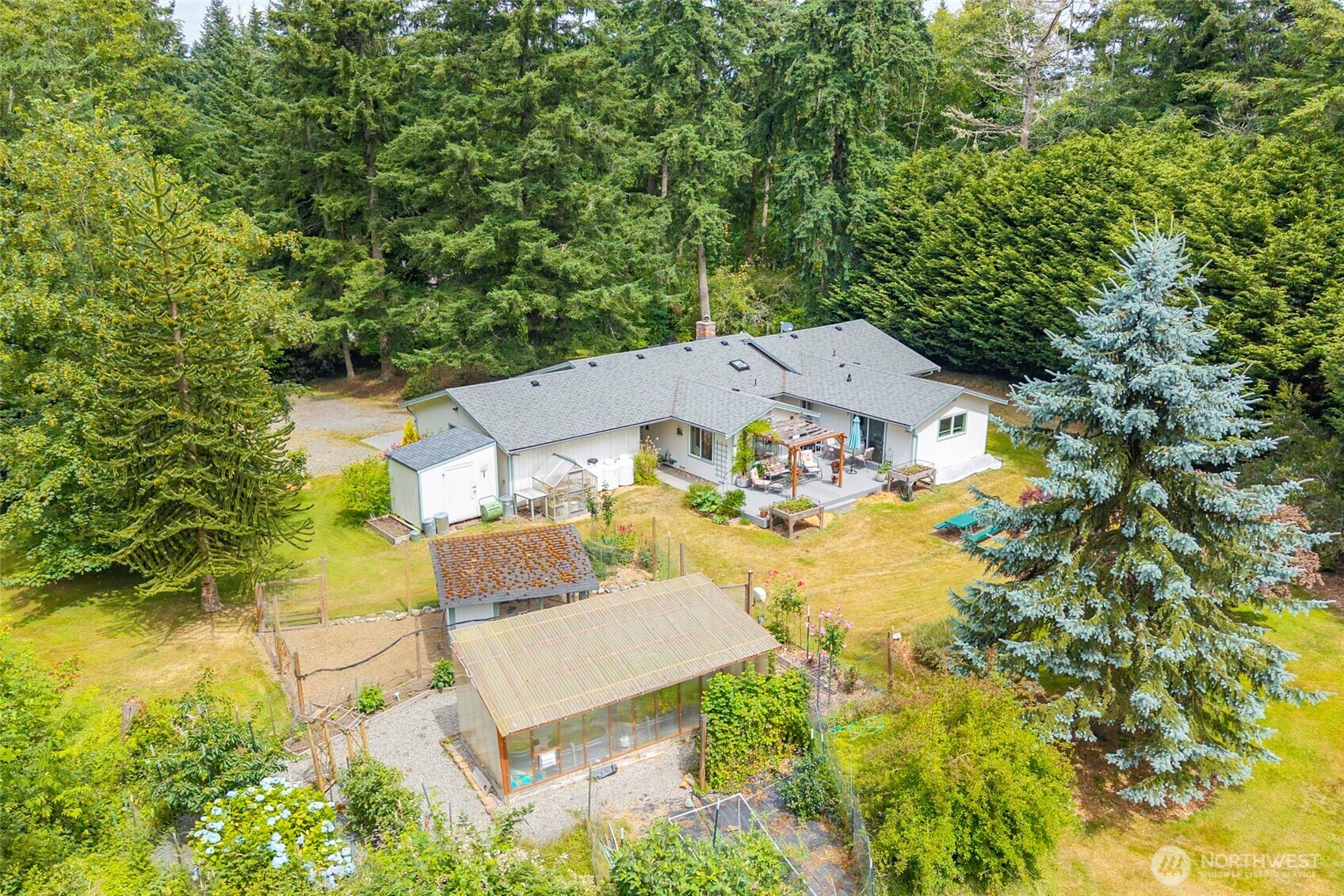 Property Photo: 1334 Eagle Ridge Road WA 98277