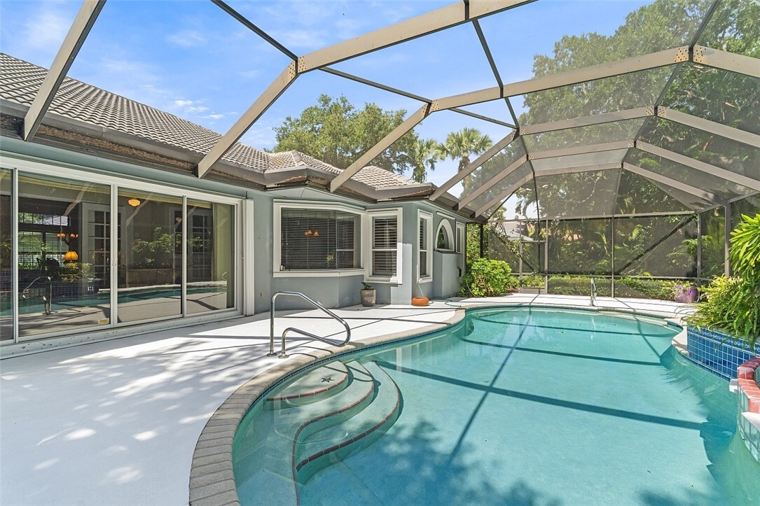 Property Photo: 520 Marbrisa Drive FL 32963